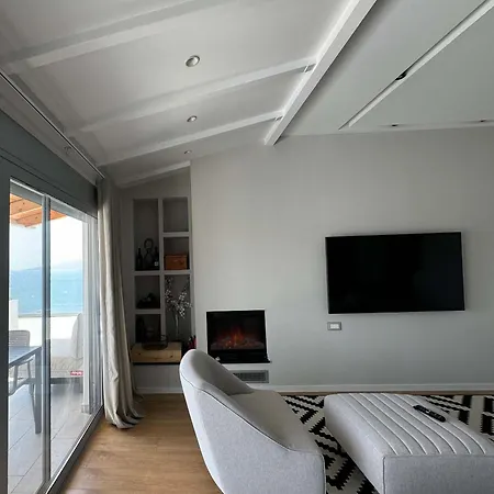 Marina Bay Luxury